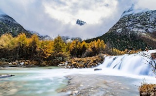 阿坝天气预报查询指南：掌握高原气候规律，轻松规划完美旅行