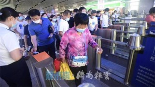 日照火车站全攻略：交通接驳、停车指南与周边美食，让您的出行更便捷无忧