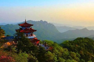 洛阳白云山旅游攻略：门票价格、最佳路线、交通住宿全解析，轻松规划完美旅程