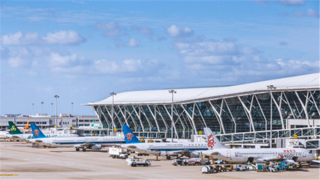 银川机场:从荒漠空港到丝路枢纽,体验便捷出行与温暖归途 银川机场:从荒漠空港到丝路枢纽,体验便捷出行与温暖归途