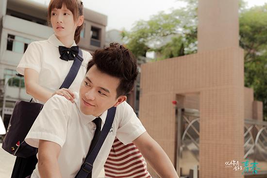 周三的情书:一首民谣如何治愈未说出口的情感遗憾 周三的情书:一首民谣如何治愈未说出口的情感遗憾