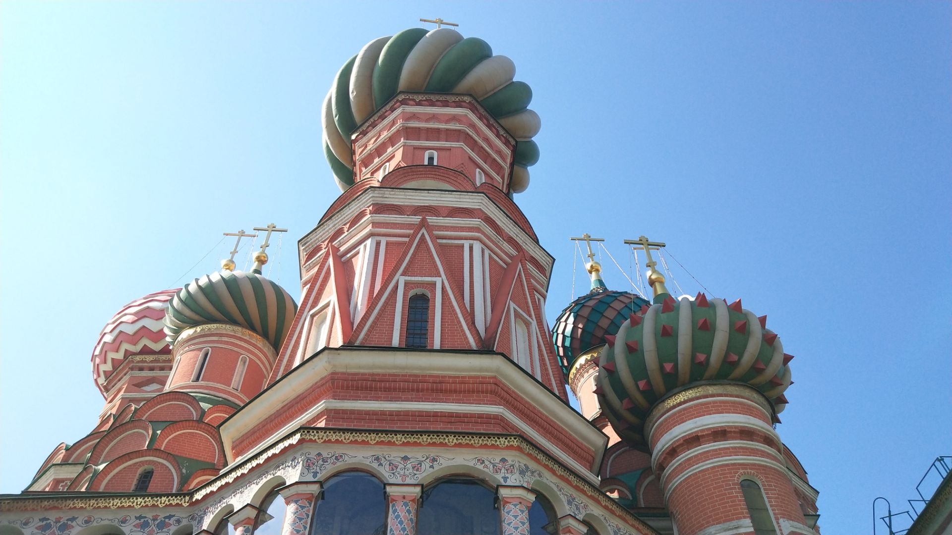 瓦西里大教堂旅游攻略:九座洋葱顶的视觉盛宴与最佳参观时间摄影技巧 瓦西里大教堂旅游攻略:九座洋葱顶的视觉盛宴与最佳参观时间摄影技巧