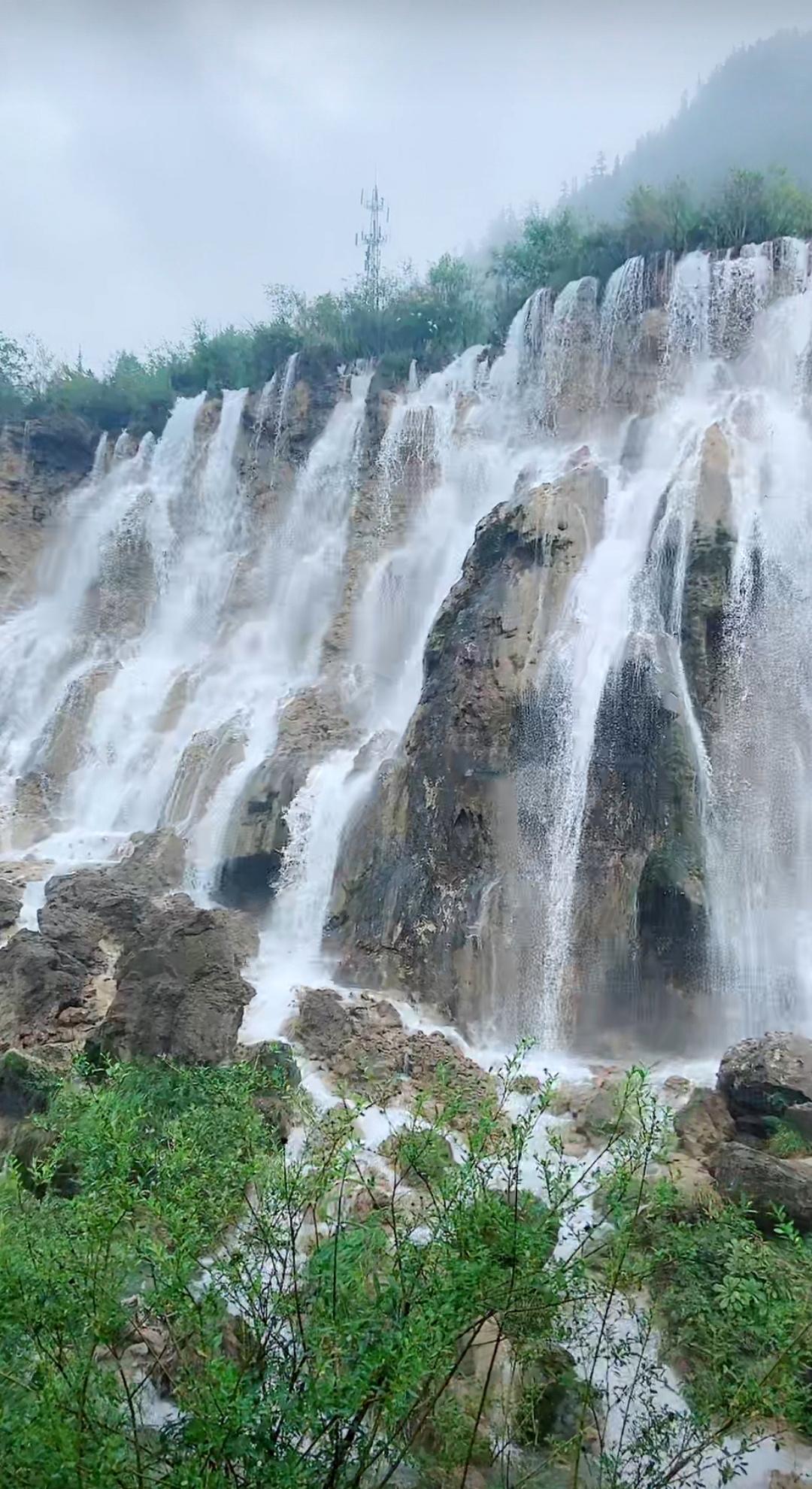 九寨沟天气全攻略:四季穿衣指南与最佳游览时间,避开天气困扰尽享美景 九寨沟天气全攻略:四季穿衣指南与最佳游览时间,避开天气困扰尽享美景