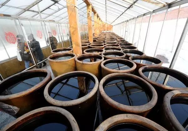 山西陈醋:揭秘千年酿造工艺与健康益处,让您轻松享受正宗美味 山西陈醋:揭秘千年酿造工艺与健康益处,让您轻松享受正宗美味