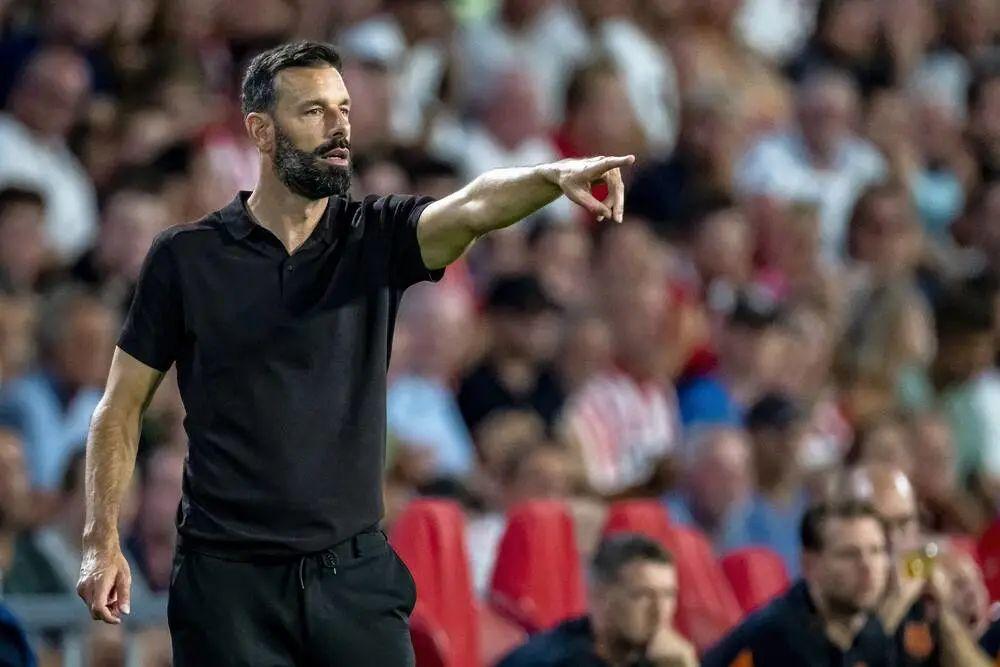 埃因霍温:从飞利浦灯泡到PSV足球,探索荷兰创新之城的便捷快乐之旅 埃因霍温:从飞利浦灯泡到PSV足球,探索荷兰创新之城的便捷快乐之旅